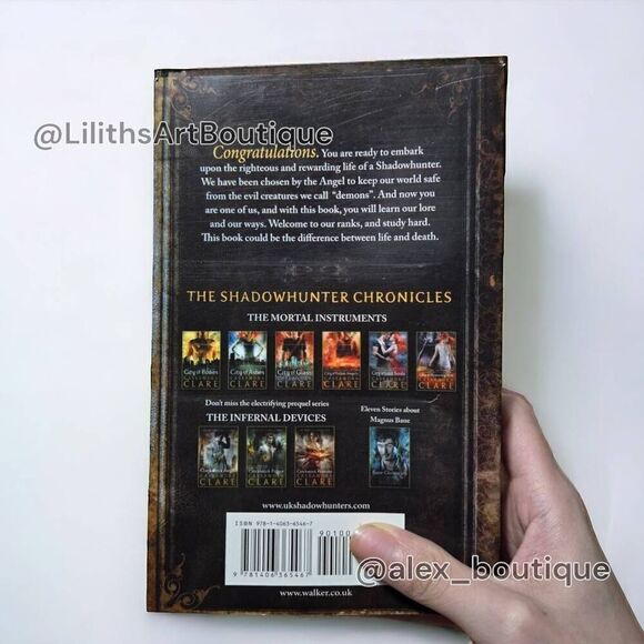 The Shadowhunter's Codex by Cassandra Clare & Joshua Lewis (U011) - Picture 5 of 9
